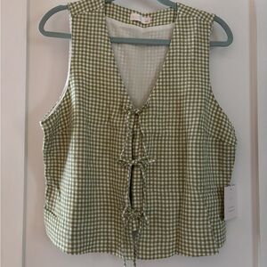 NWT. NEVER WORN LC Lauren Conrad Olive Checkered Tie-Front Blouse
